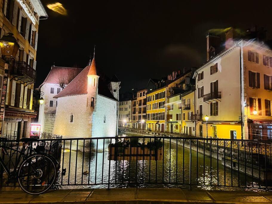 Appartement Moderne Vieille Ville Parking Gratuit Annecy Eksteriør billede