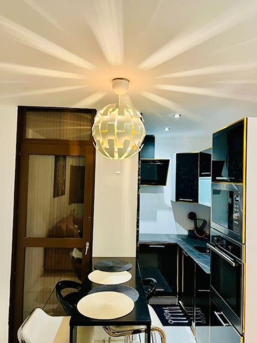 Appartement Moderne Vieille Ville Parking Gratuit Annecy Eksteriør billede